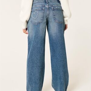 Hollister Blue Low-rise Medium Wash Embroidered Heart Baggy Jeans SZ 27